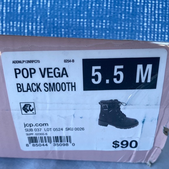 Pop Women's Black Side Zip Combat Boots - Picture 2 of 12